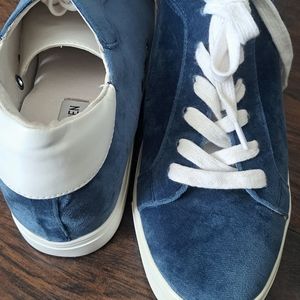 STEVE MADDEN LIGHT BLUE Leather Open Toe size 9